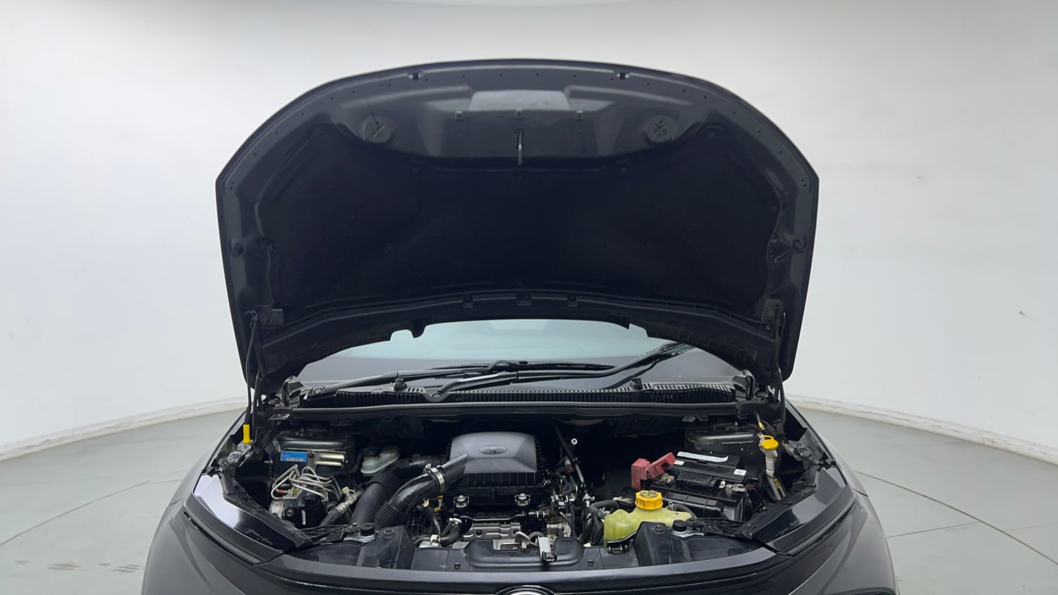 Used 2024 Tata Nexon Smart (O) 1.2 Petrol 5MT Petrol Manual engine ENGINE & BONNET OPEN FRONT VIEW
