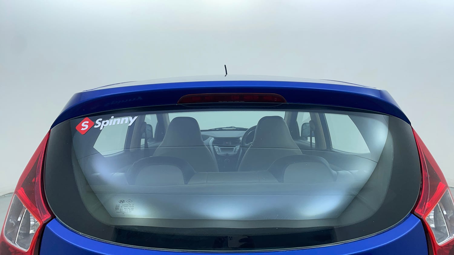 Used 2012 Hyundai Eon Magna + Petrol Manual exterior BACK WINDSHIELD VIEW