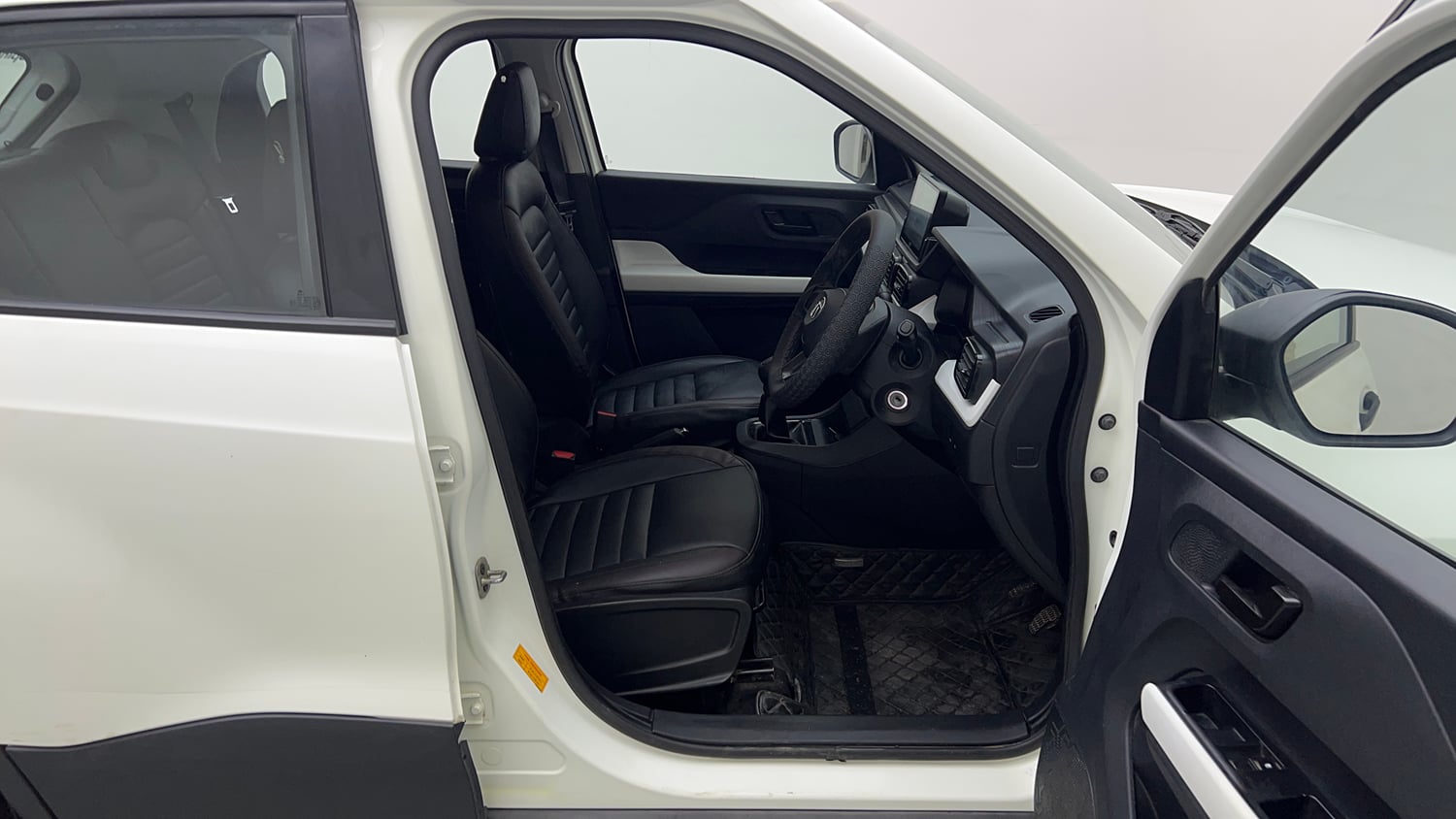 Used 2023 Tata Punch Pure MT Petrol Manual interior RIGHT SIDE FRONT DOOR CABIN VIEW