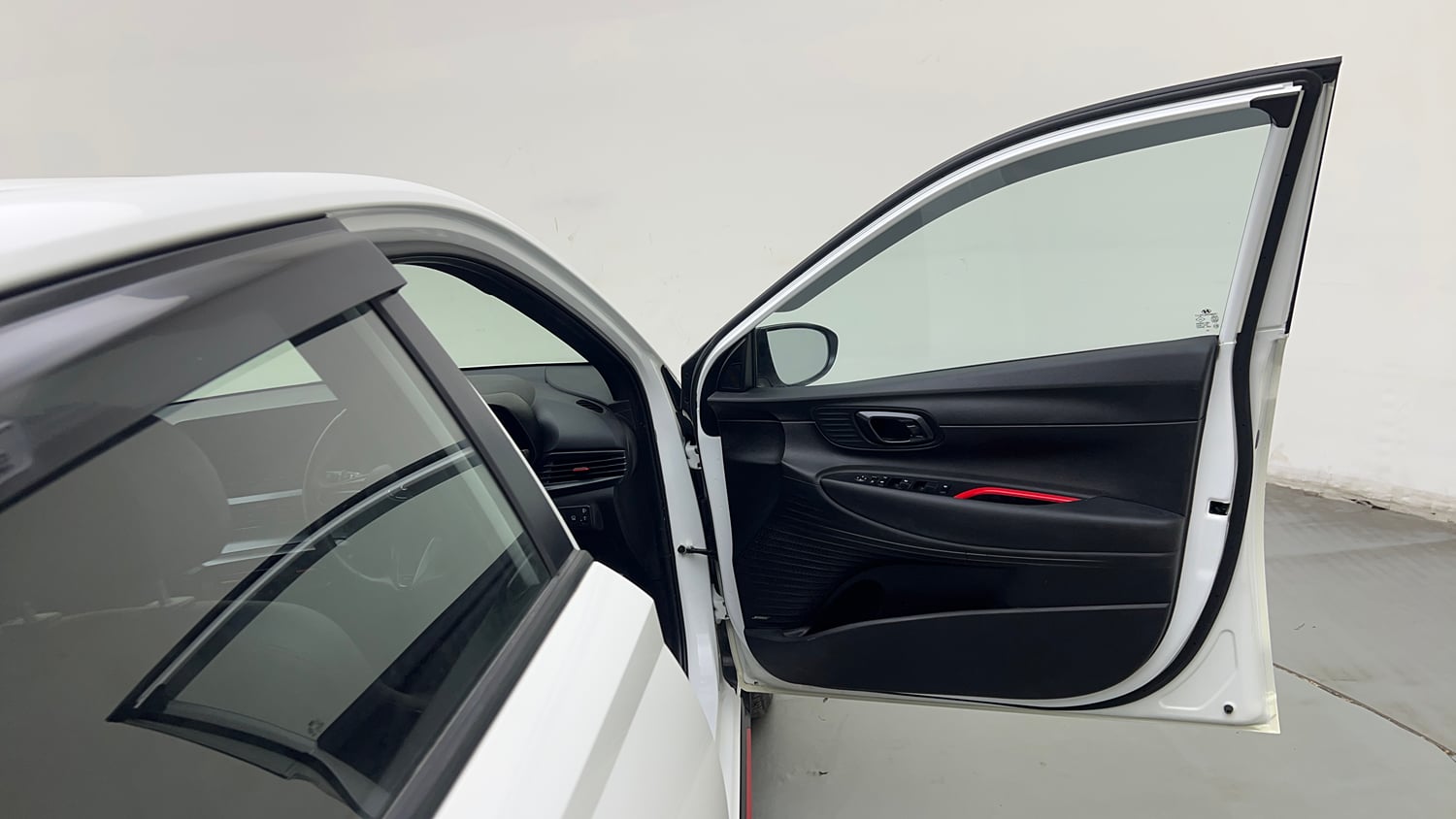 Used 2022 Hyundai i20 N Line N8 1.0 Turbo DCT Petrol Automatic interior RIGHT FRONT DOOR OPEN VIEW