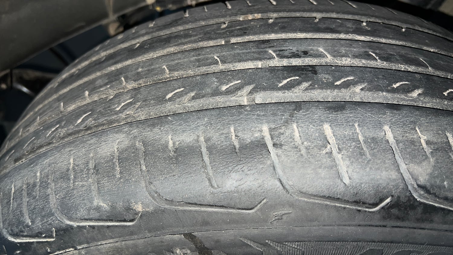 Used 2024 Tata Nexon Smart (O) 1.2 Petrol 5MT Petrol Manual tyres LEFT REAR TYRE TREAD VIEW