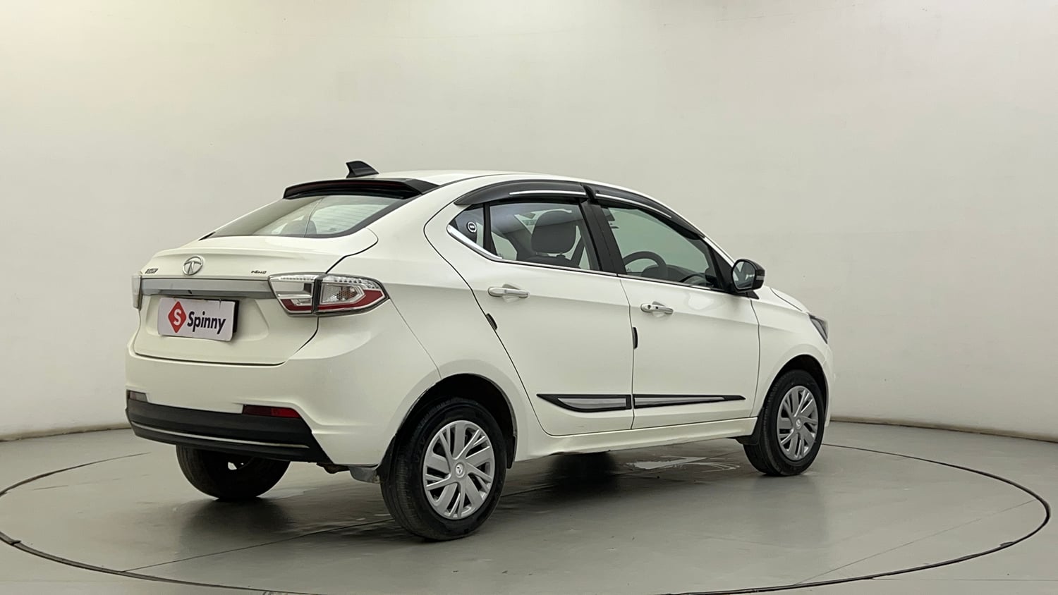 Used 2023 Tata Tigor XZ Plus CNG Cng Manual exterior RIGHT REAR CORNER VIEW