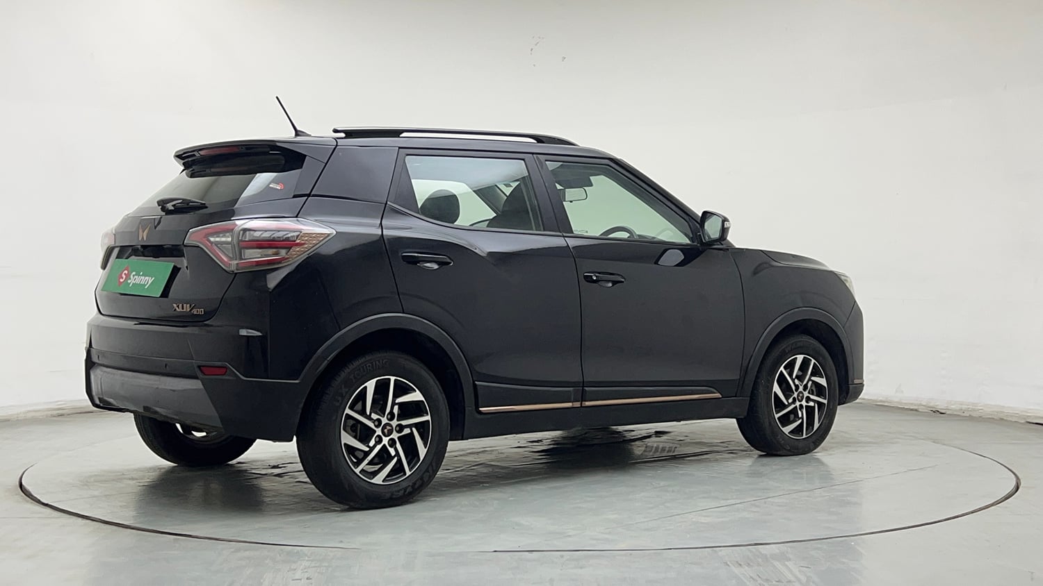 Used 2023 Mahindra XUV400 EL 5S Electric Automatic exterior RIGHT REAR CORNER VIEW