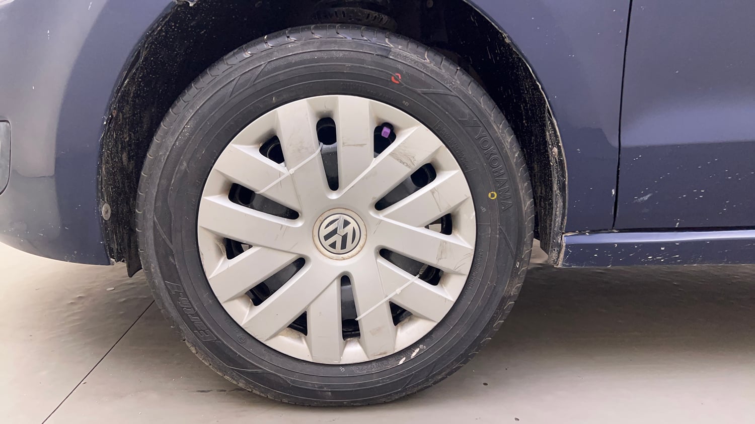 Used 2013 Volkswagen Polo Comfortline 1.2L (P) Petrol Manual tyres LEFT FRONT TYRE RIM VIEW