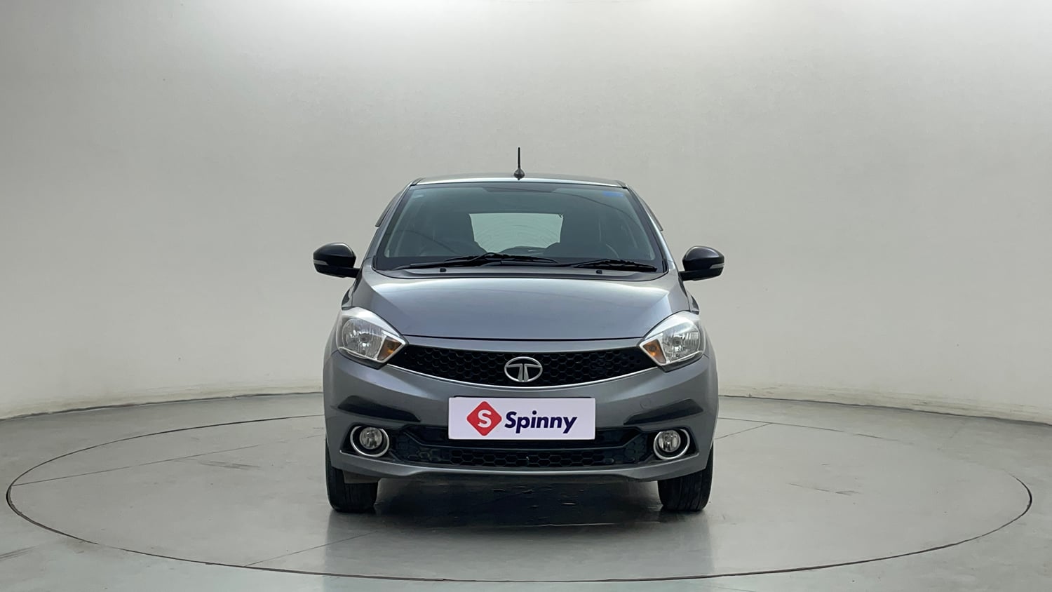Used 2018 Tata Tiago Revotron XZA Petrol Automatic exterior FRONT VIEW