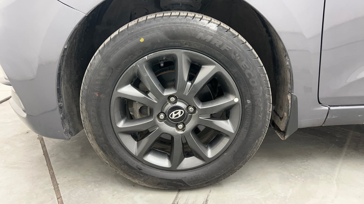 Used 2018 Hyundai Elite i20 Asta 1.2 Petrol Manual tyres LEFT FRONT TYRE RIM VIEW