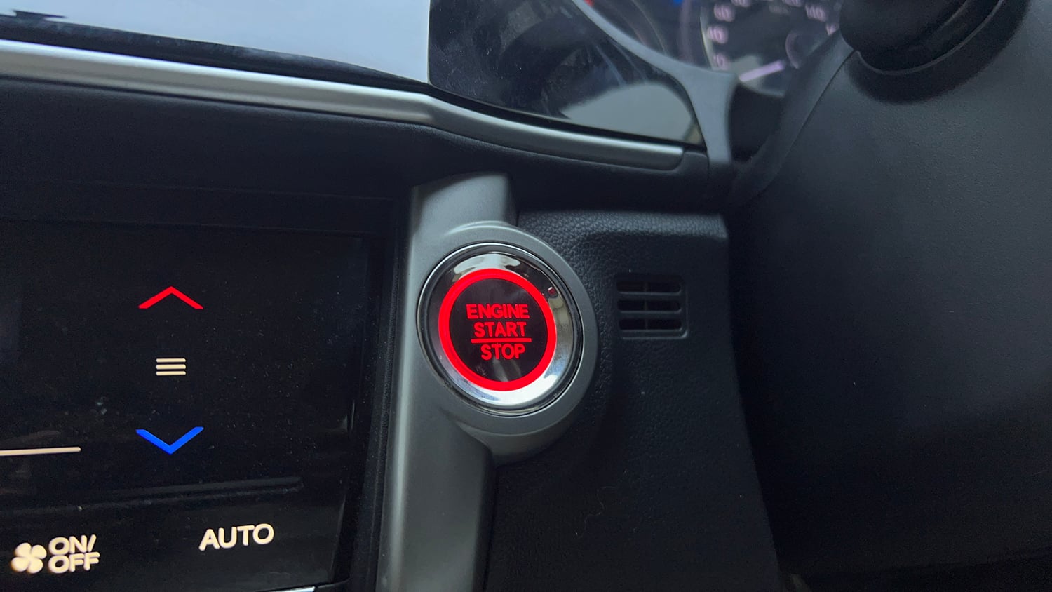 Used 2019 Honda City V CVT Petrol Petrol Automatic top_features Keyless start