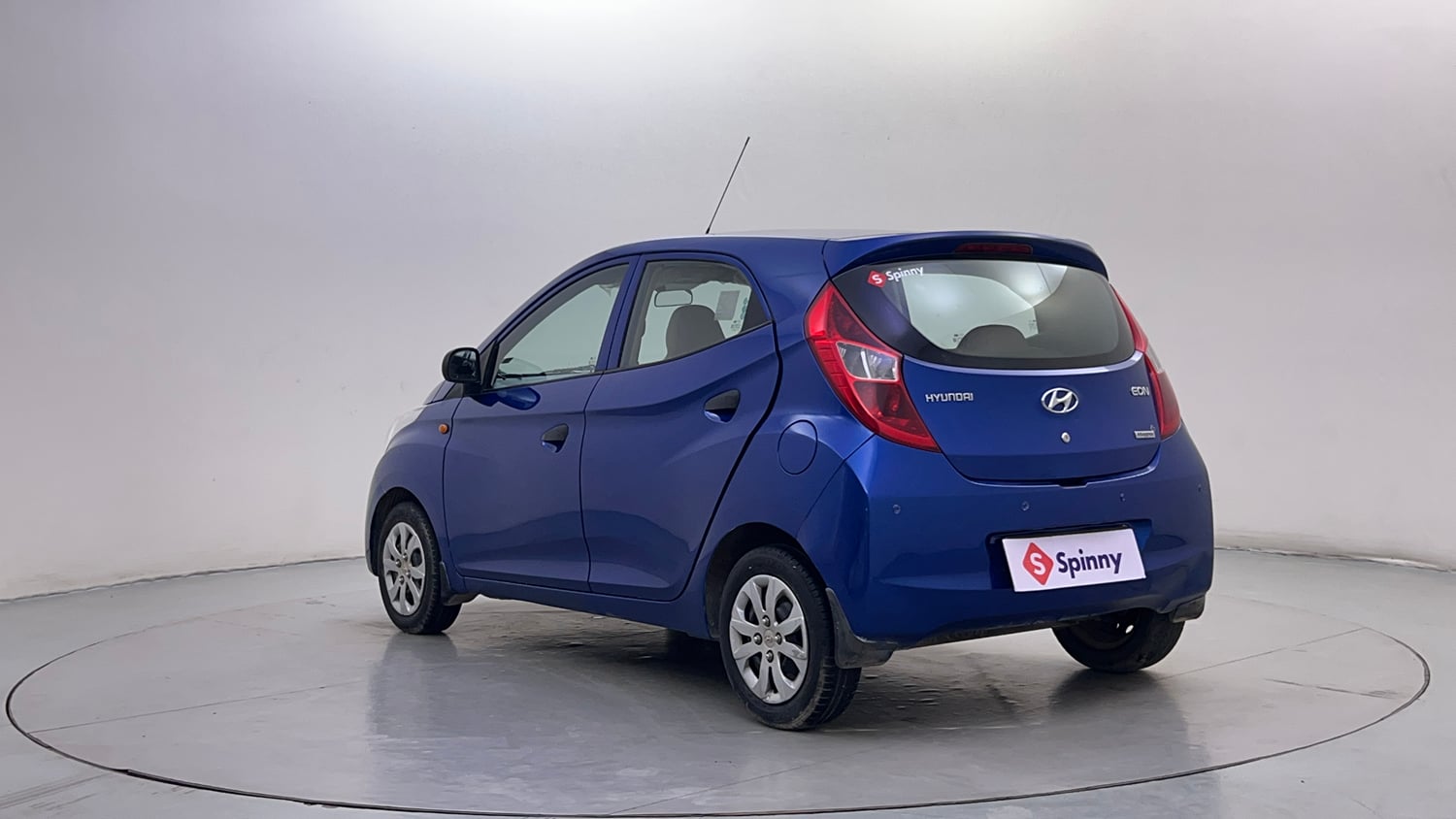 Used 2014 Hyundai Eon Magna + Petrol Manual exterior LEFT REAR CORNER VIEW