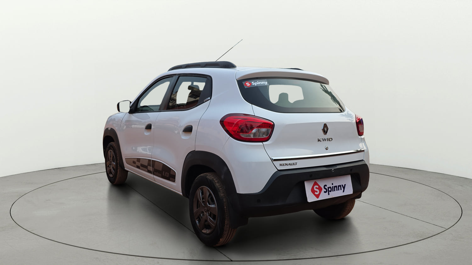 Used 2017 Renault Kwid 1.0 RXT Opt Petrol Manual exterior LEFT REAR CORNER VIEW