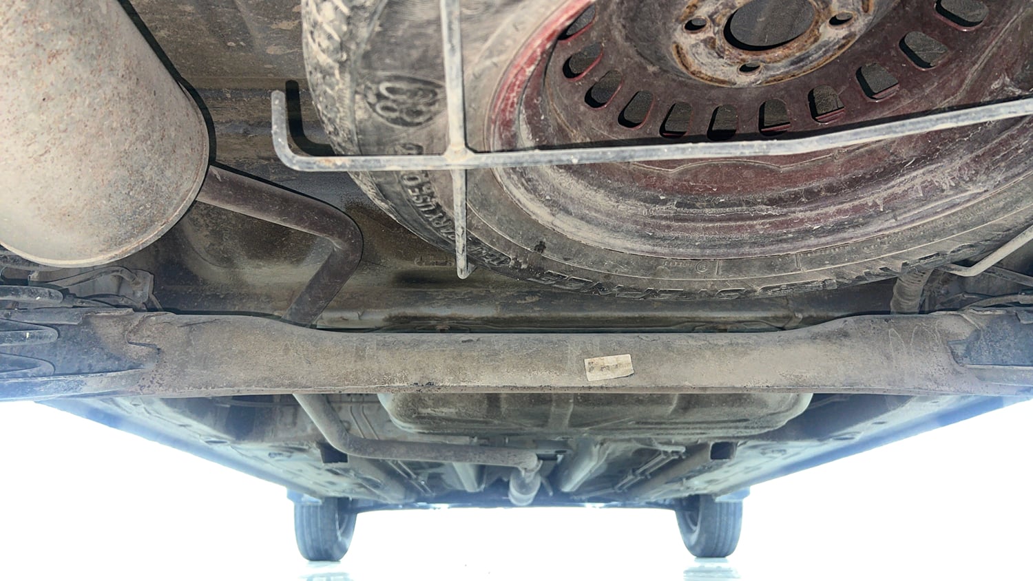 Used 2020 Renault Triber RXL Petrol Manual extra REAR UNDERBODY VIEW (TAKEN FROM REAR)