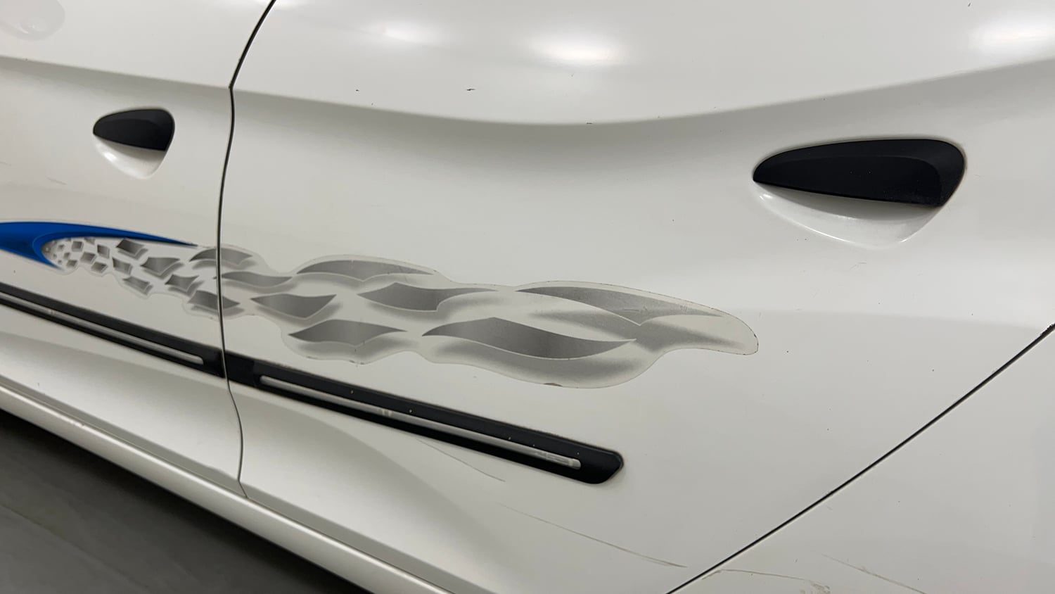 Used 2016 Hyundai Eon D-Lite + Petrol Manual dents MINOR SCRATCH