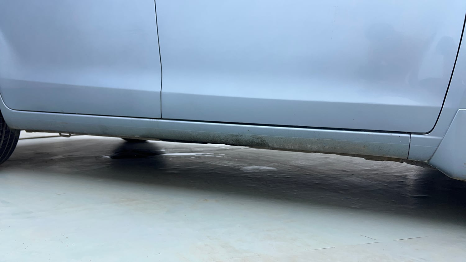 Used 2013 Maruti Suzuki Ertiga Vxi Petrol Manual dents MINOR SCRATCH