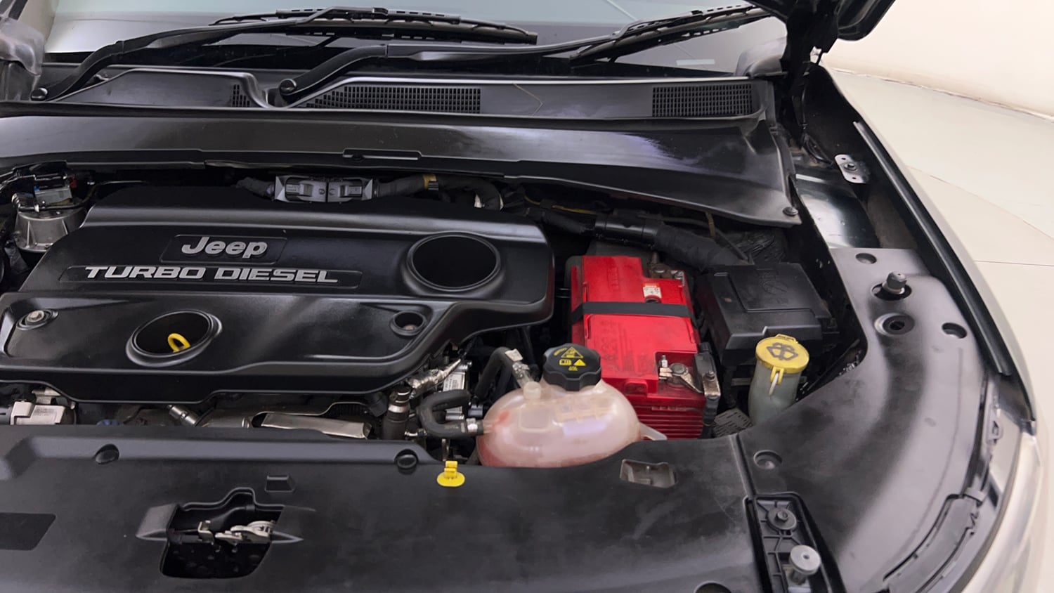 Used 2021 Jeep Compass Model S (O) 2.0 Diesel Diesel Manual engine ENGINE LEFT SIDE HINGE & APRON VIEW