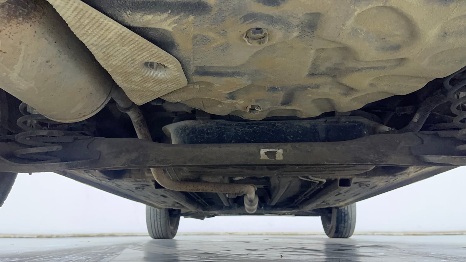 Used 2022 Renault Kiger RXZ Turbo CVT Petrol Automatic extra REAR UNDERBODY VIEW (TAKEN FROM REAR)