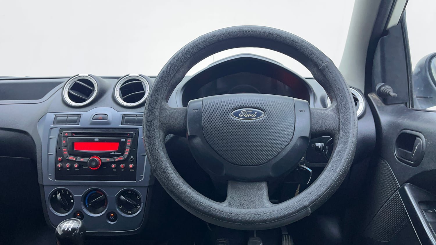 Used 2014 Ford Figo Duratorq Diesel EXI 1.4 Diesel Manual interior STEERING VIEW