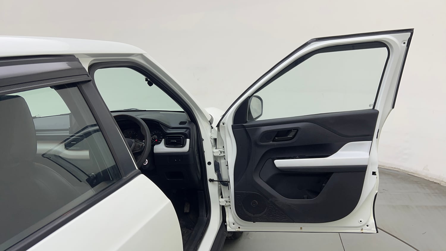 Used 2023 Tata Punch Pure MT Petrol Manual interior RIGHT FRONT DOOR OPEN VIEW