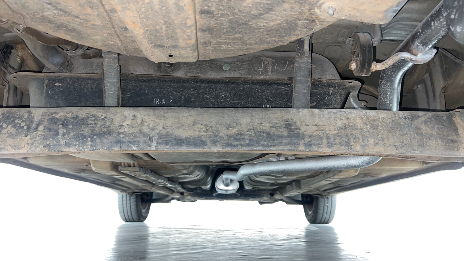 Used 2013 Hyundai Grand i10 Asta 1.2 Kappa VTVT Petrol Manual extra REAR UNDERBODY VIEW (TAKEN FROM REAR)
