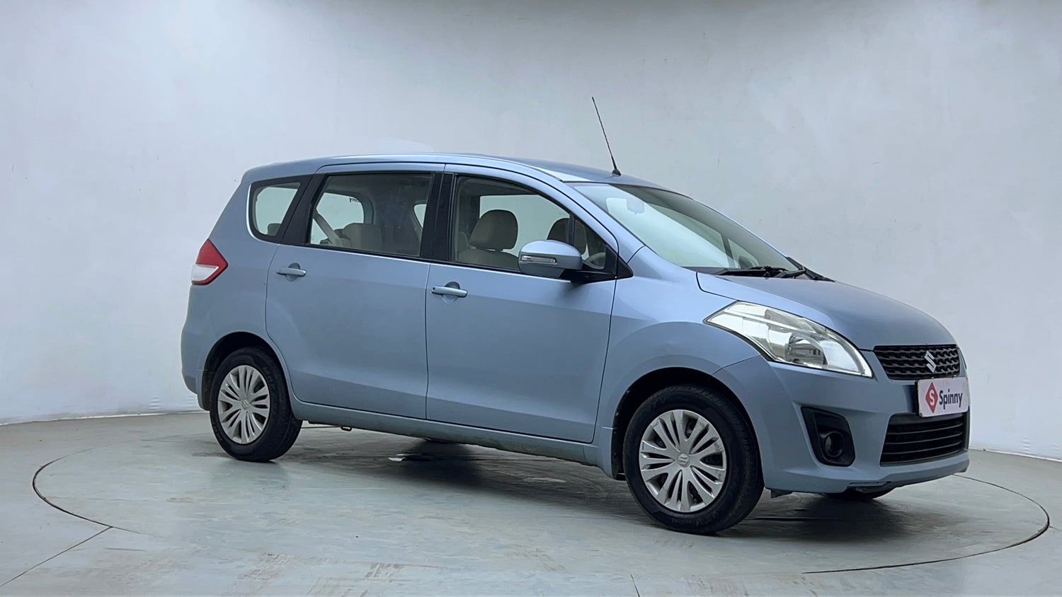Used 2013 Maruti Suzuki Ertiga Vxi Petrol Manual exterior RIGHT FRONT CORNER VIEW