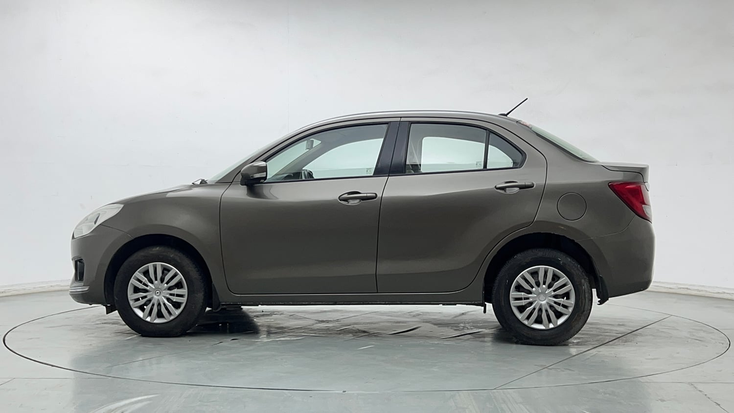 Used 2018 Maruti Suzuki Dzire VDi Diesel Manual exterior LEFT SIDE VIEW