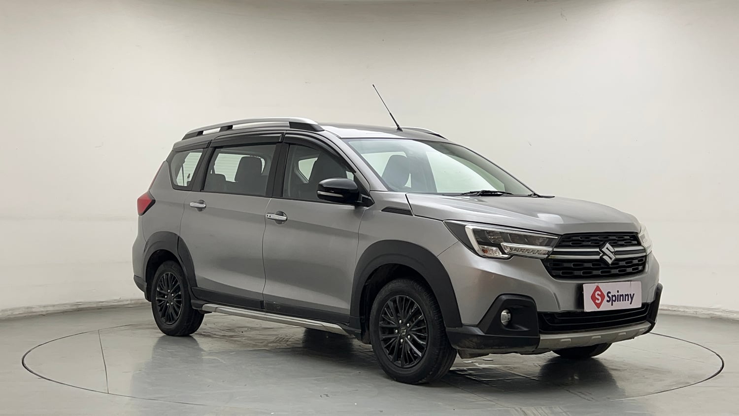 Used 2019 Maruti Suzuki XL6 Alpha AT Petrol Petrol Automatic exterior RIGHT FRONT CORNER VIEW