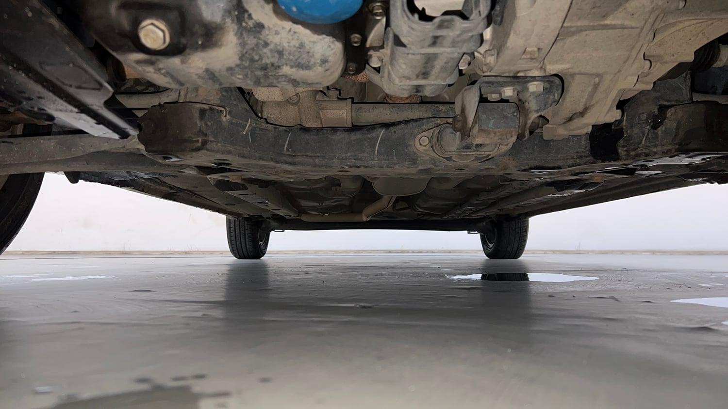 Used 2016 Hyundai Grand i10 Asta 1.2 Kappa VTVT Petrol Manual extra FRONT LEFT UNDERBODY VIEW