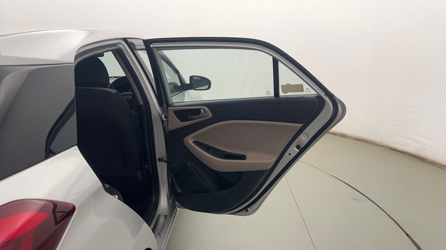Used 2017 Hyundai Elite i20 Asta 1.2 (O) Petrol Manual interior RIGHT REAR DOOR OPEN VIEW