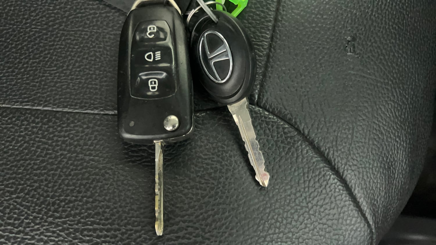 Used 2017 Tata Tiago Revotron XTA Petrol Automatic extra CAR KEY VIEW