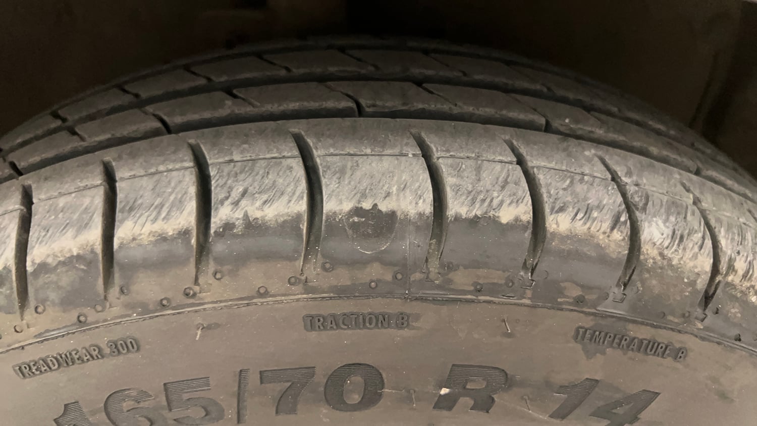 Used 2016 Maruti Suzuki Celerio VXi AMT Petrol Automatic tyres RIGHT FRONT TYRE TREAD VIEW