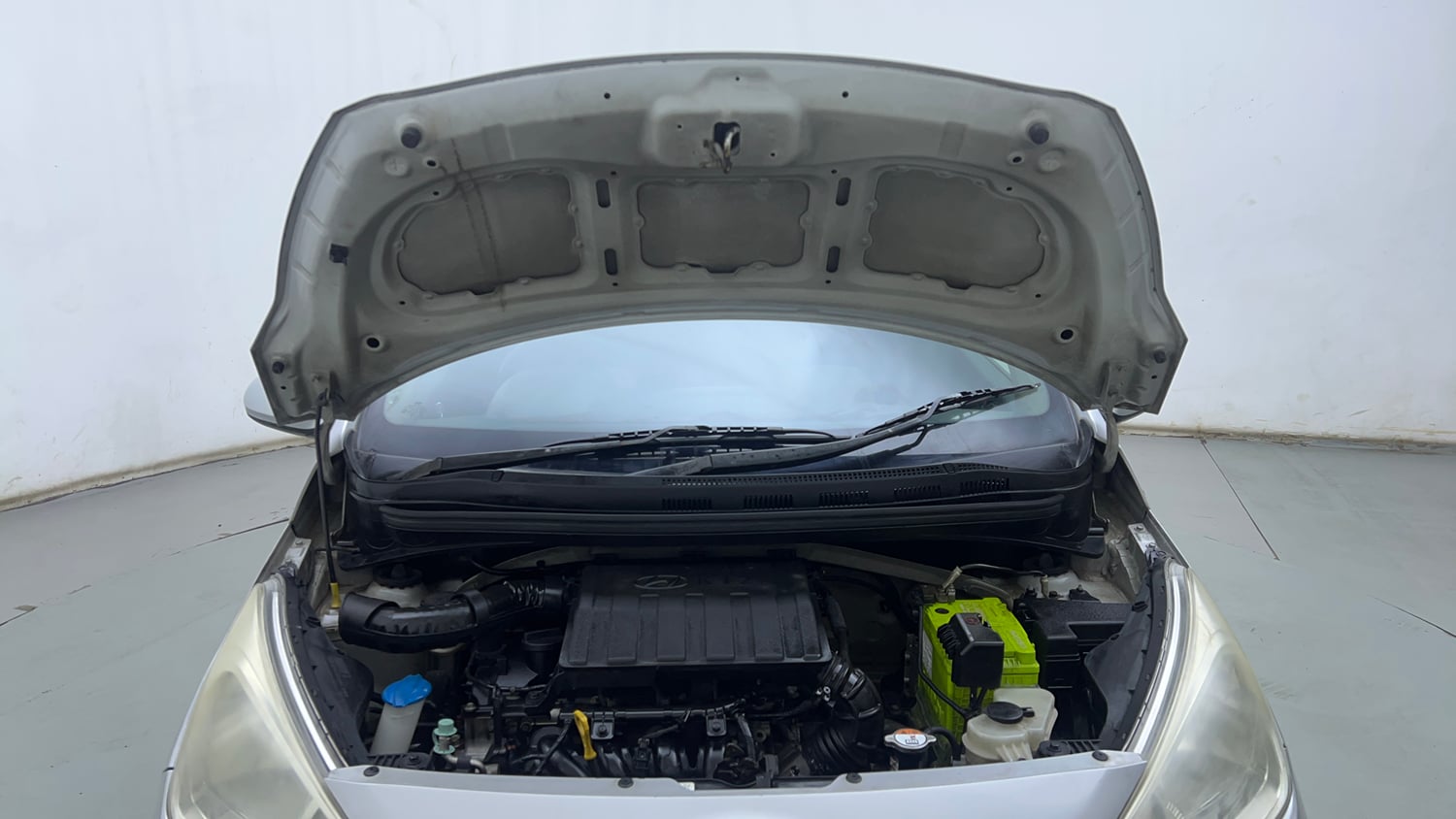 Used 2017 Hyundai Grand i10 Sportz 1.2 Kappa VTVT Petrol Manual engine ENGINE & BONNET OPEN FRONT VIEW