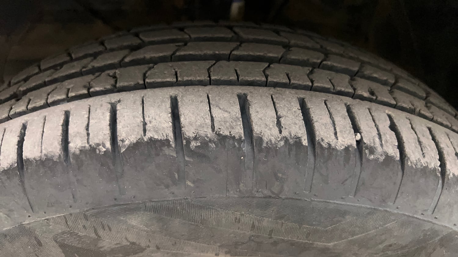 Used 2025 Maruti Suzuki Baleno Delta AGS Petrol Automatic tyres LEFT FRONT TYRE TREAD VIEW