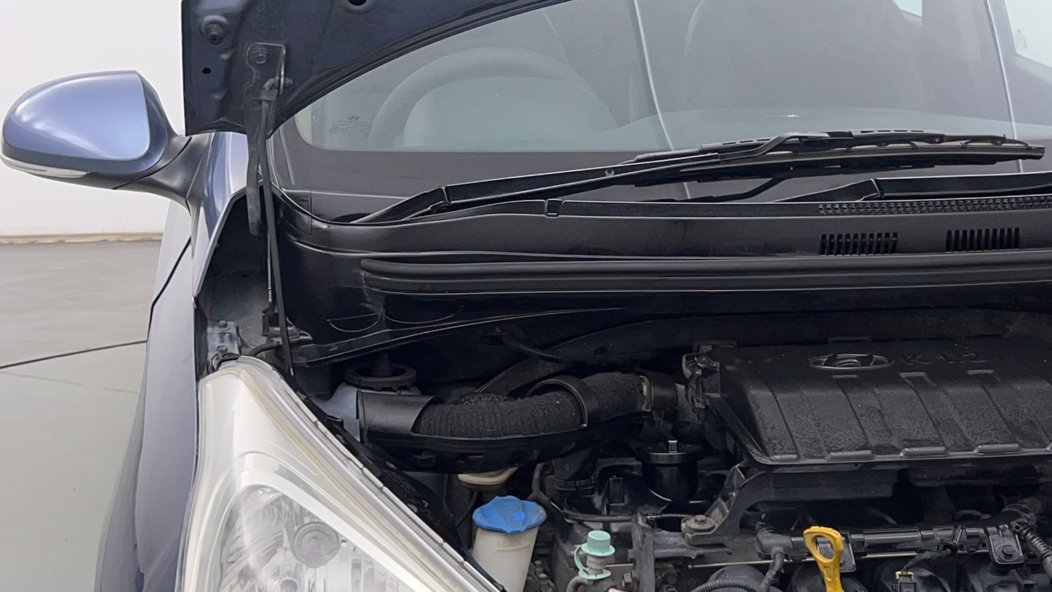 Used 2016 Hyundai Grand i10 Asta 1.2 Kappa VTVT Petrol Manual engine ENGINE RIGHT SIDE HINGE & APRON VIEW