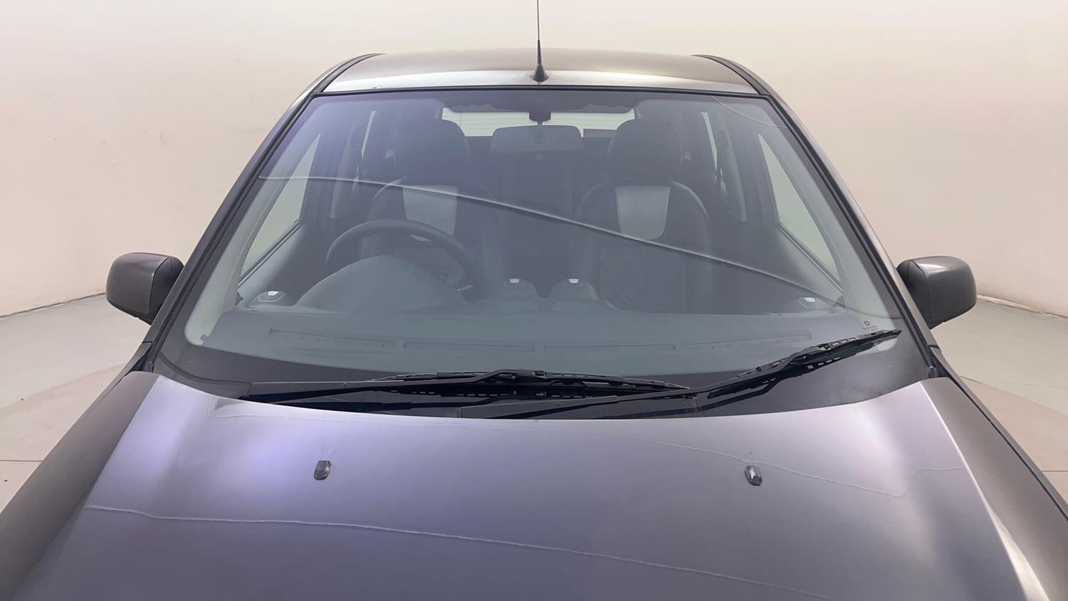 Used 2013 Ford Figo Duratorq Diesel ZXI 1.4 Diesel Manual exterior FRONT WINDSHIELD VIEW