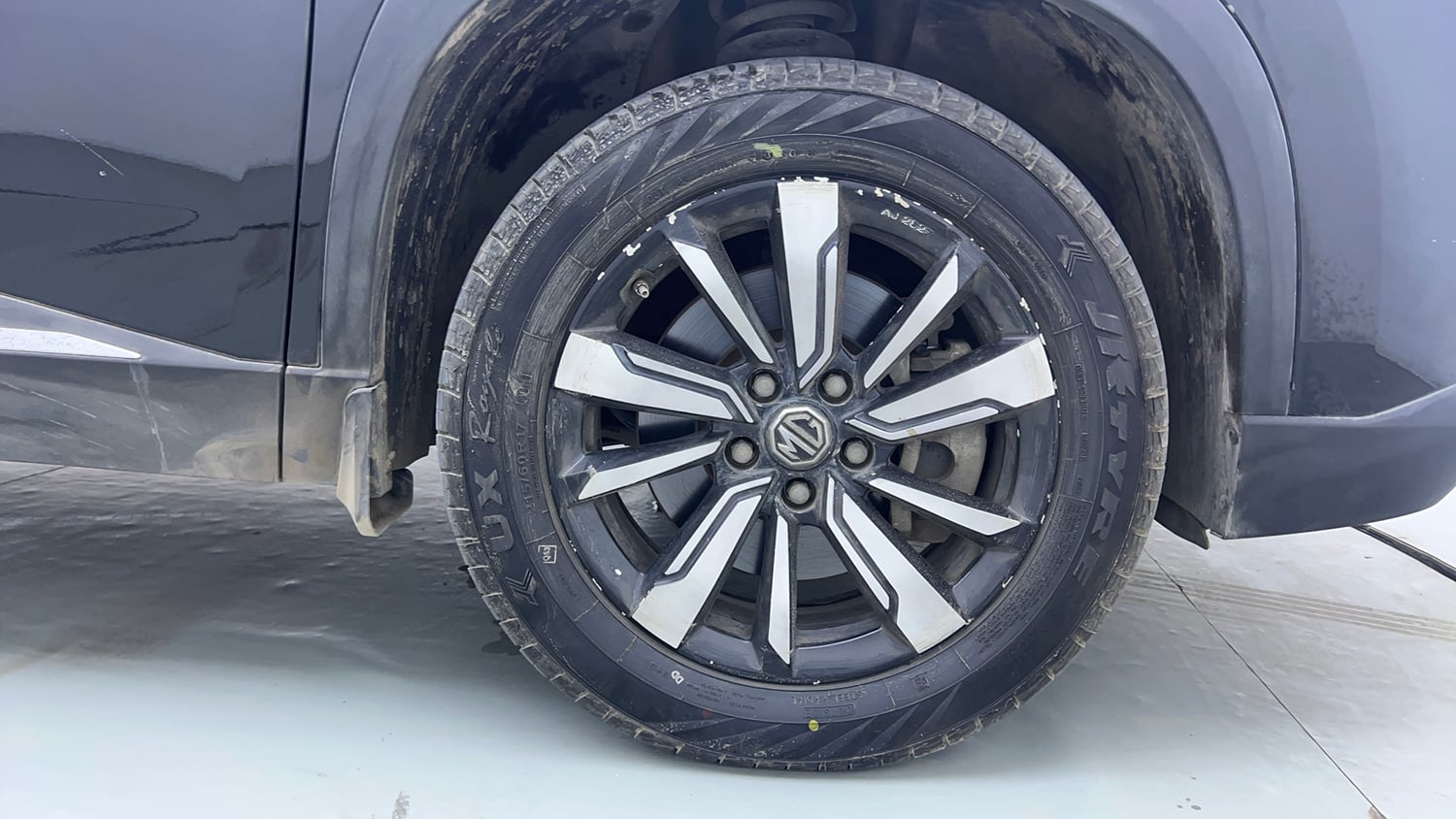 Used 2021 MG Motors Hector Sharp 1.5 DCT Petrol Petrol Automatic tyres RIGHT FRONT TYRE RIM VIEW