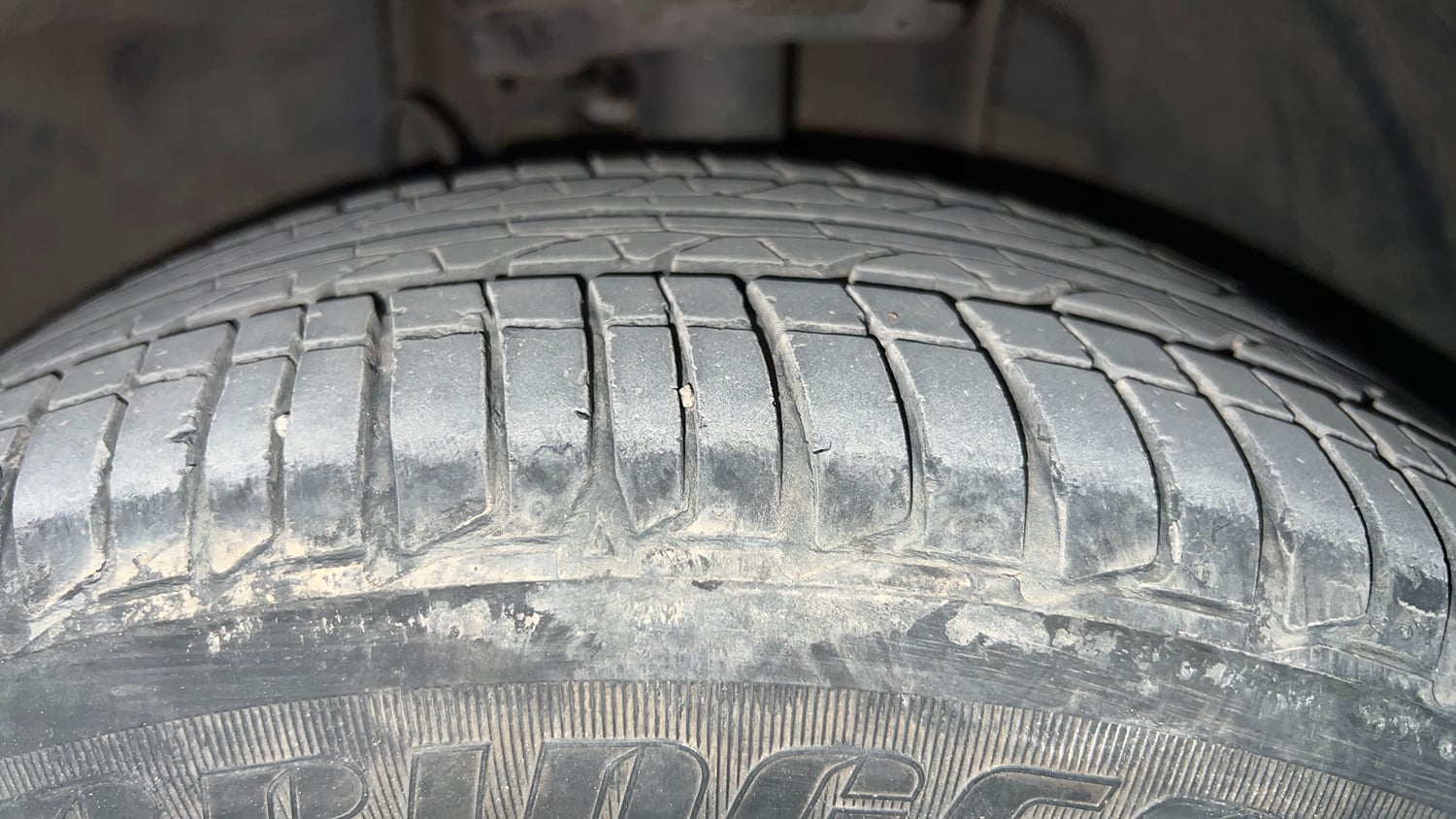 Used 2021 Tata Tiago XZ Plus Petrol Manual tyres LEFT FRONT TYRE TREAD VIEW