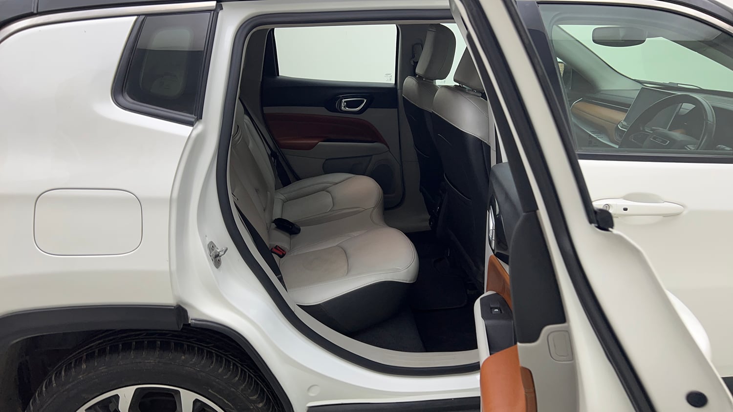 Used 2022 Jeep Compass Limited (O) 2.0 Diesel Diesel Manual interior RIGHT SIDE REAR DOOR CABIN VIEW