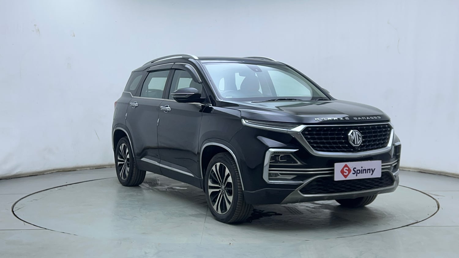 Used 2023 MG Motors Hector Sharp 2.0 Diesel Turbo MT Diesel Manual exterior RIGHT FRONT CORNER VIEW
