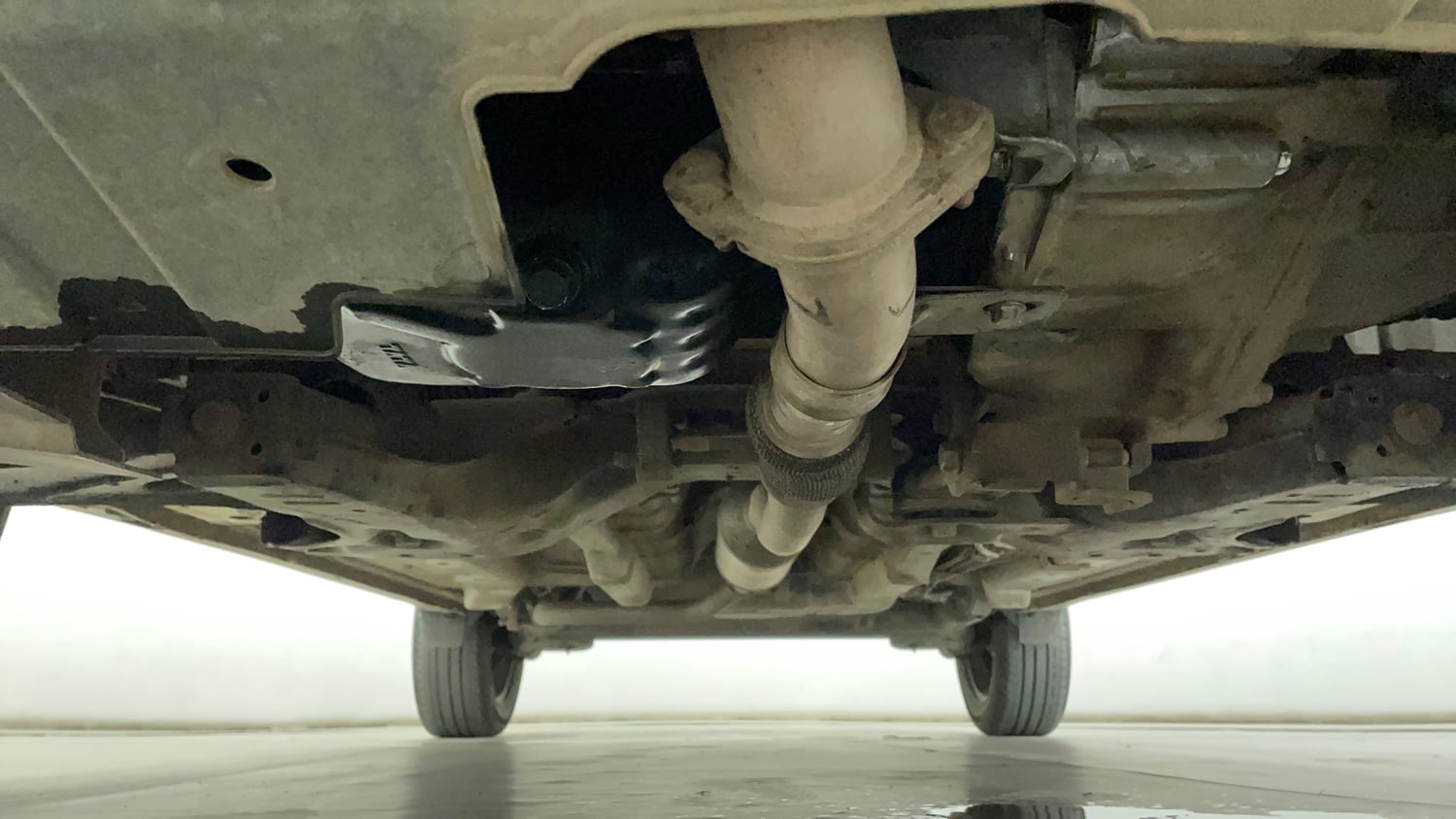 Used 2024 Tata Nexon Smart 1.2 Revotron Petrol 5MT Petrol Manual extra FRONT LEFT UNDERBODY VIEW