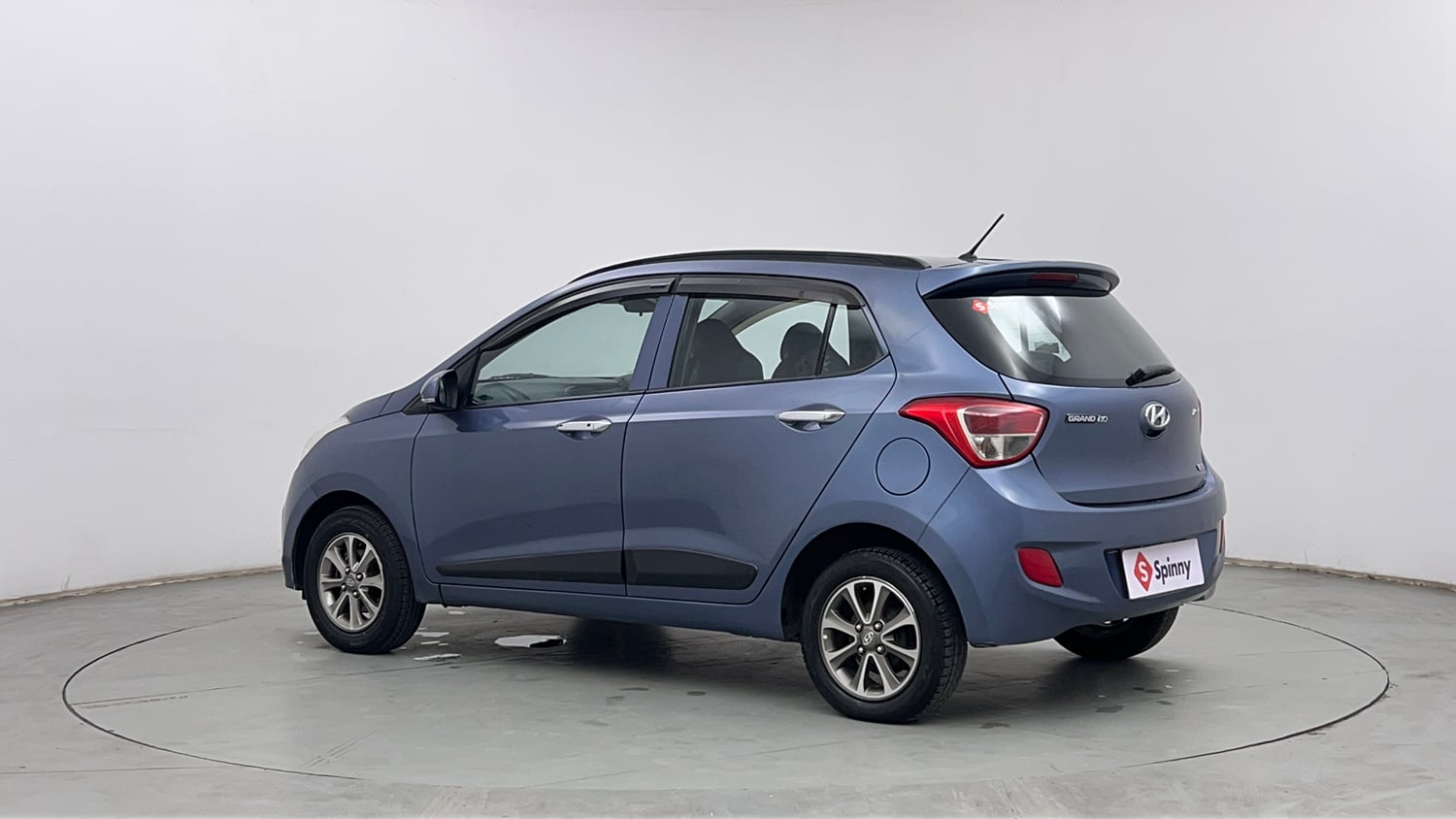Used 2016 Hyundai Grand i10 Asta 1.2 Kappa VTVT Petrol Manual exterior LEFT REAR CORNER VIEW