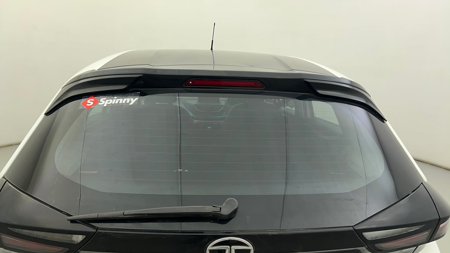 Used 2022 Tata Altroz XZ Plus Petrol+CNG (Outside Fitted) Cng Manual exterior BACK WINDSHIELD VIEW