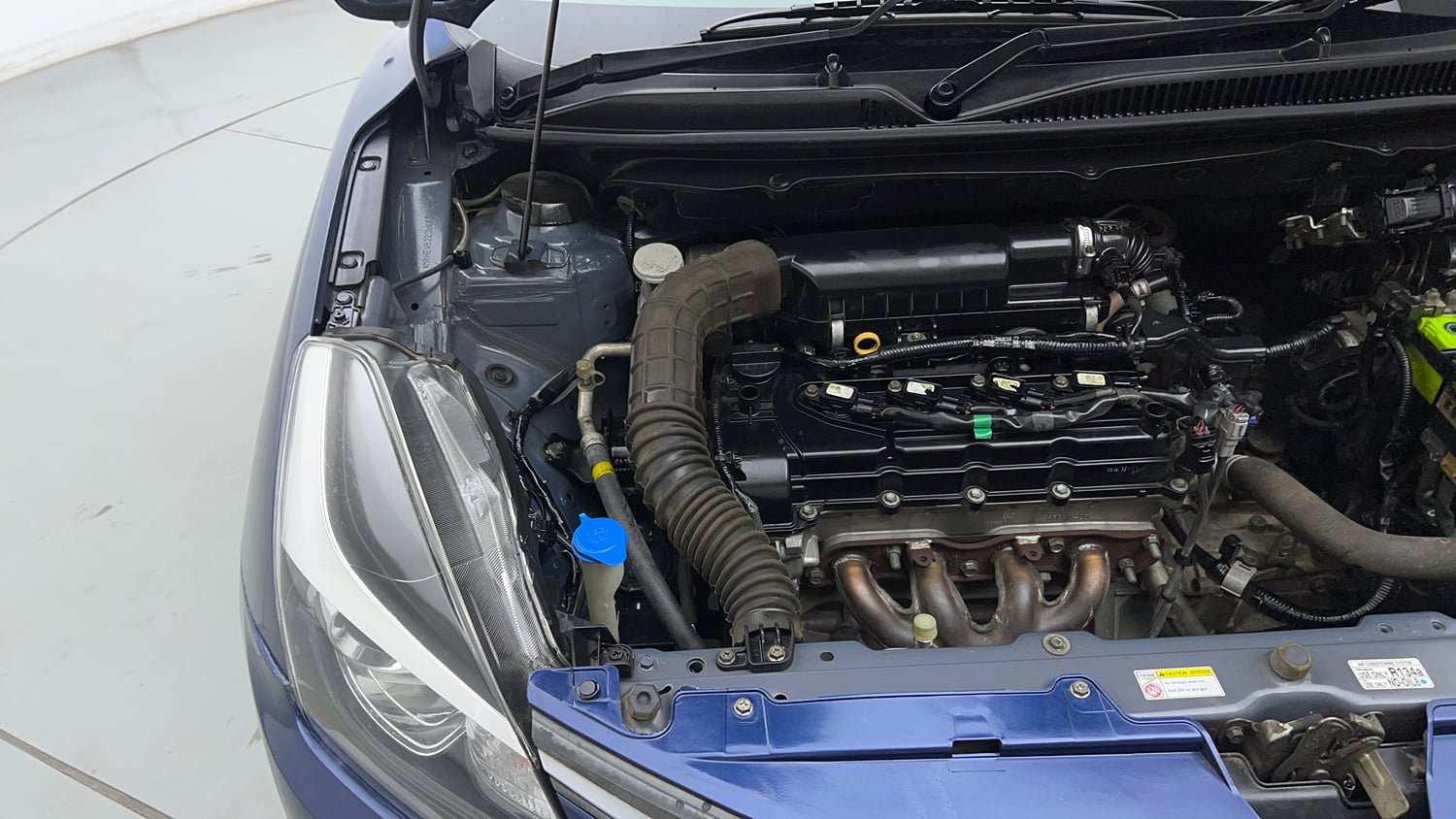 Used 2017 Maruti Suzuki Baleno Alpha 1.2 Petrol Manual engine ENGINE RIGHT SIDE VIEW