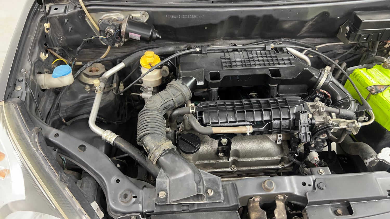 Used 2014 Maruti Suzuki Alto 800 Lxi Petrol Manual engine ENGINE RIGHT SIDE VIEW
