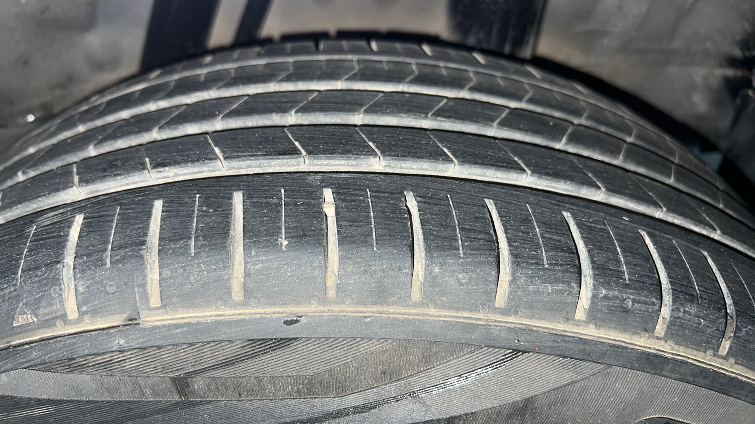 Used 2017 Honda City ZX CVT Petrol Petrol Automatic tyres LEFT REAR TYRE TREAD VIEW