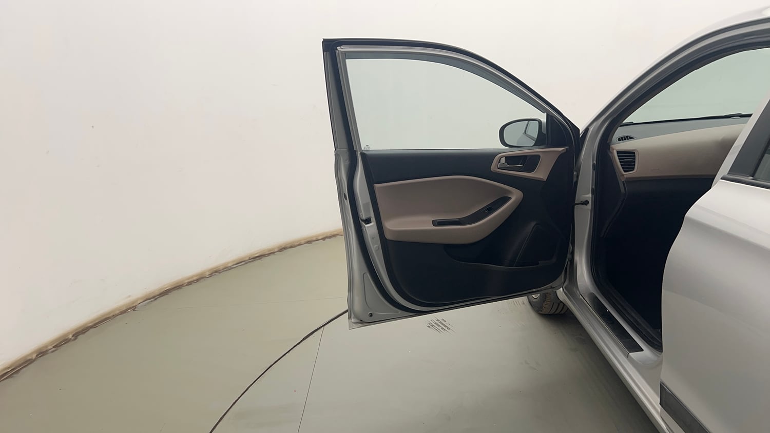 Used 2017 Hyundai Elite i20 Asta 1.2 (O) Petrol Manual interior LEFT FRONT DOOR OPEN VIEW