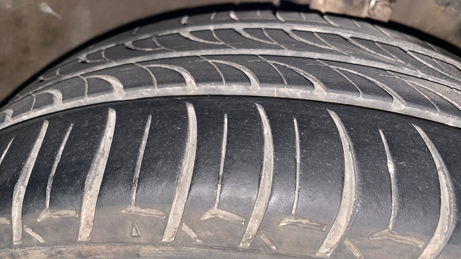 Used 2019 Maruti Suzuki Baleno Alpha Automatic Petrol Automatic tyres RIGHT FRONT TYRE TREAD VIEW
