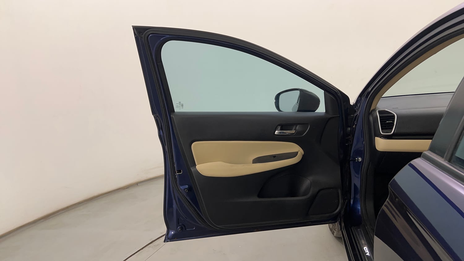 Used 2024 Honda City V Petrol CVT Petrol Automatic interior LEFT FRONT DOOR OPEN VIEW