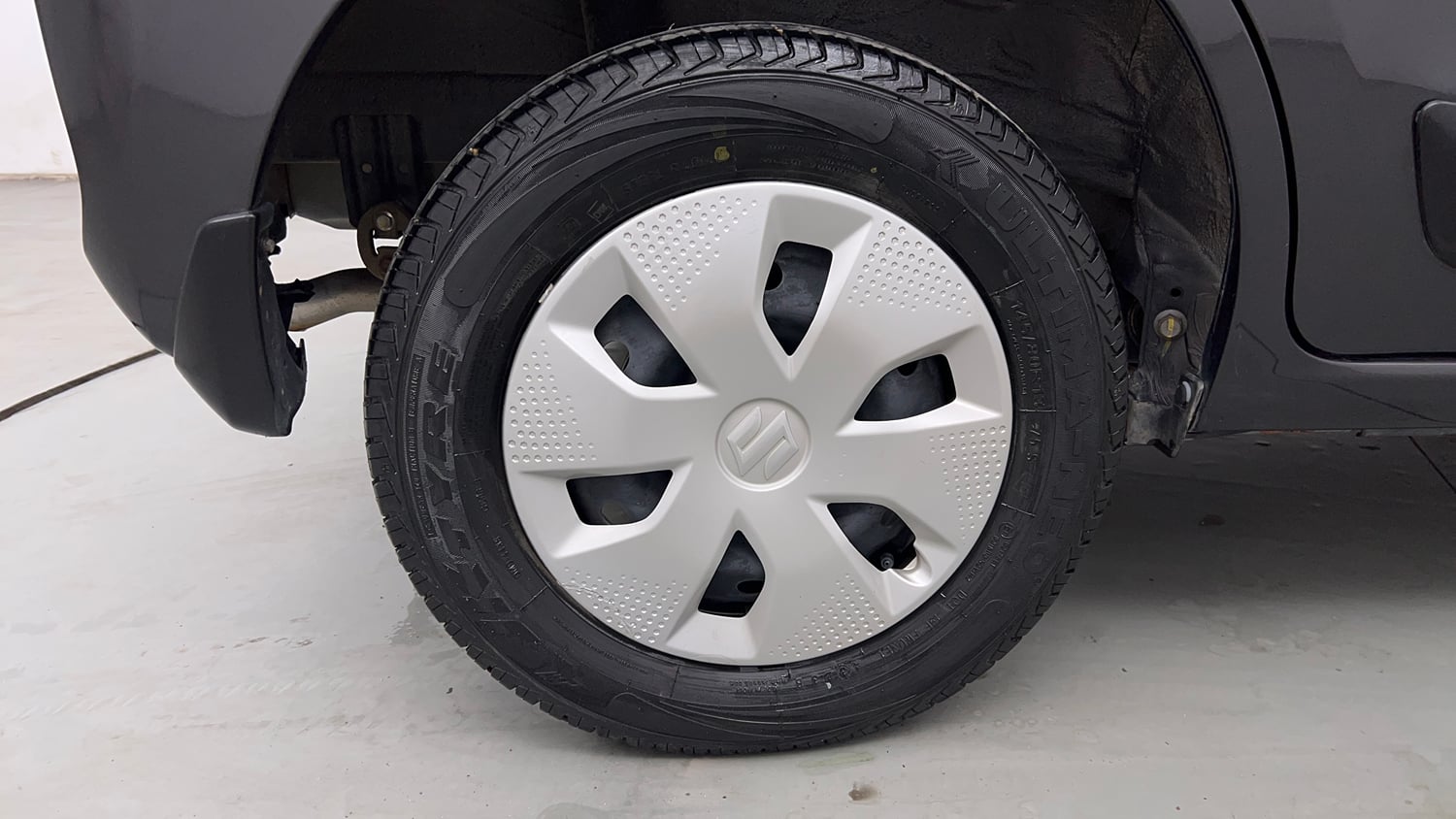 Used 2023 Maruti Suzuki Alto K10 VXi Plus AGS Petrol Automatic tyres RIGHT REAR TYRE RIM VIEW