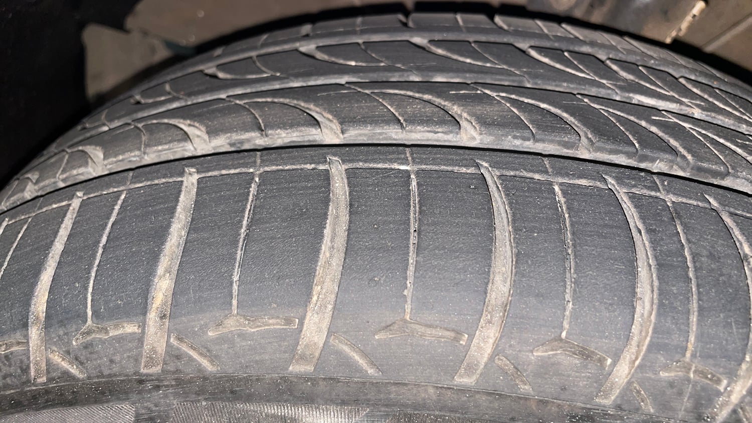 Used 2019 Maruti Suzuki Baleno Alpha Automatic Petrol Automatic tyres LEFT FRONT TYRE TREAD VIEW