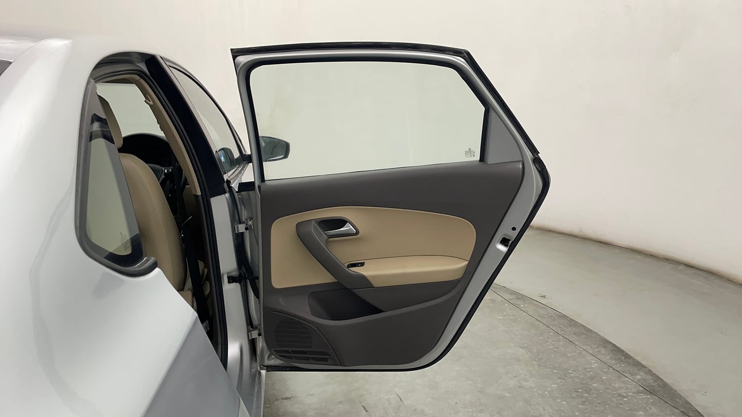 Used 2015 Volkswagen Vento Highline Petrol Petrol Manual interior RIGHT REAR DOOR OPEN VIEW
