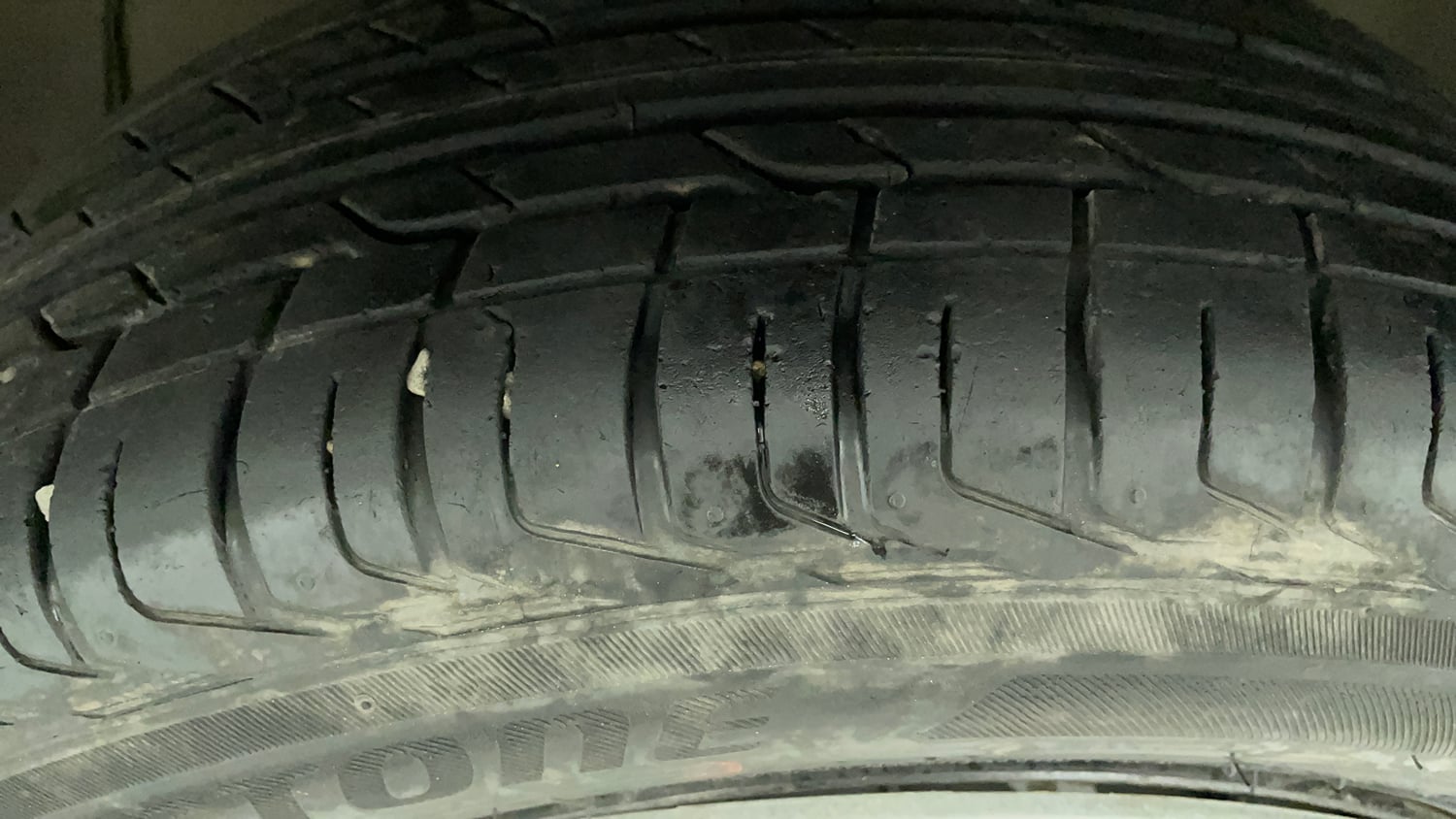 Used 2024 Tata Nexon Smart 1.2 Revotron Petrol 5MT Petrol Manual tyres LEFT FRONT TYRE TREAD VIEW