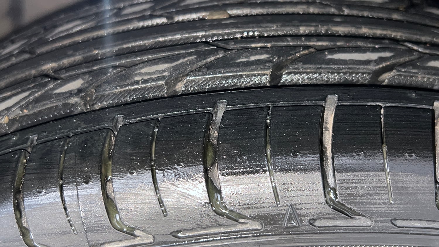 Used 2018 Hyundai Grand i10 Sportz 1.2 Kappa VTVT Petrol Manual tyres RIGHT FRONT TYRE TREAD VIEW